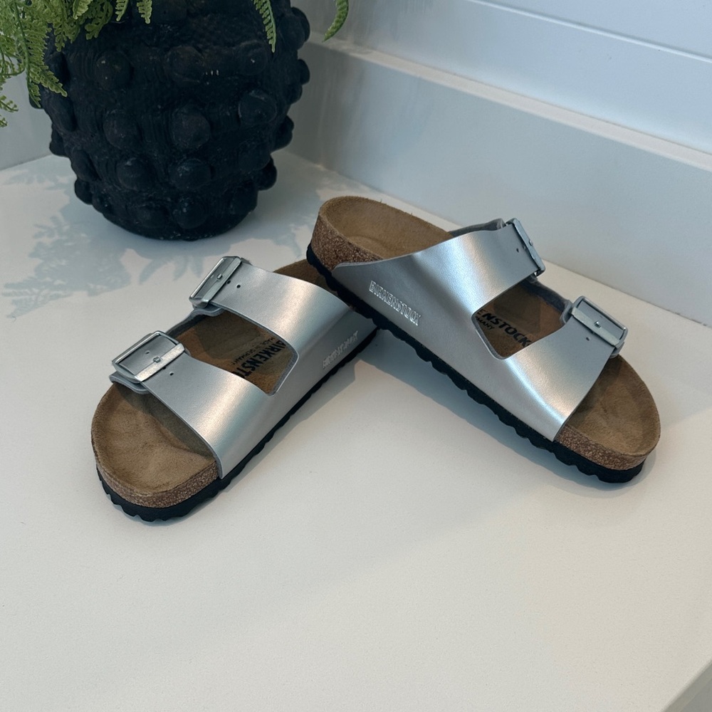 Birkenstock Metallic Silver Sandals. New never worn.